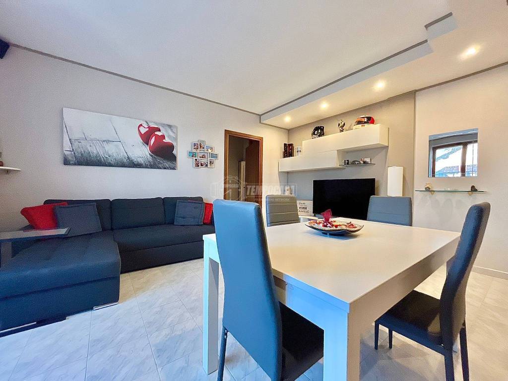 appartamento in vendita a Comazzo