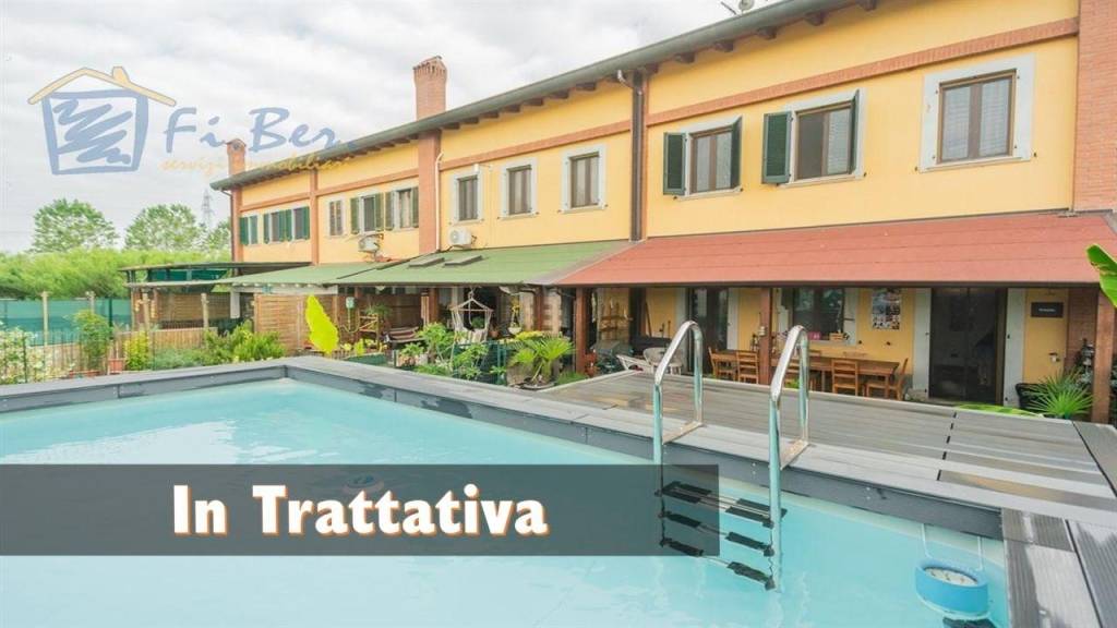 casa indipendente in vendita a Comazzo