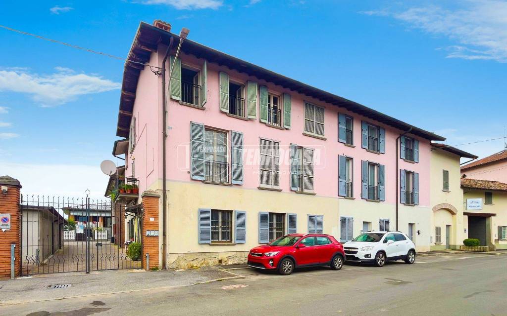 appartamento in vendita a Comazzo