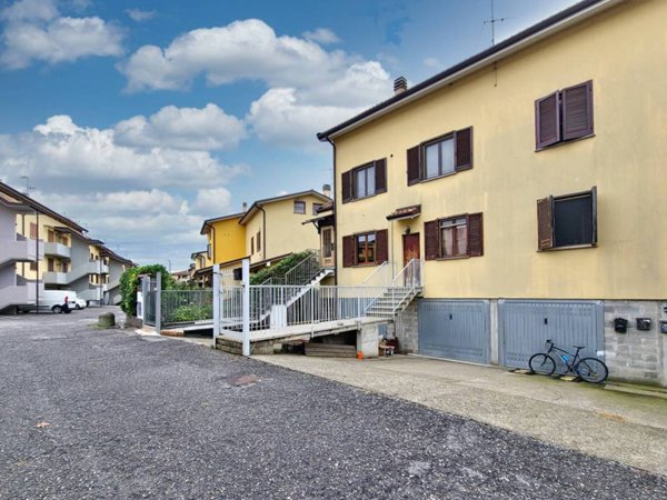 appartamento in vendita a Comazzo