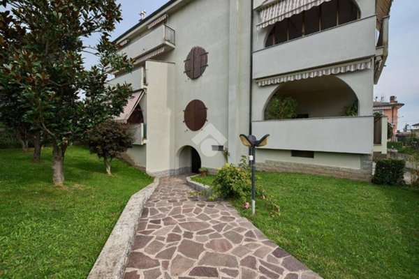 appartamento in vendita a Comazzo
