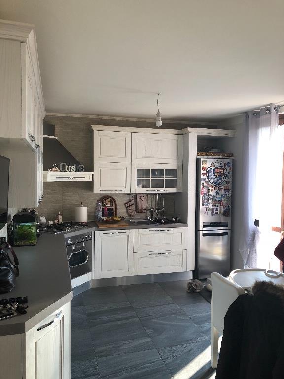 appartamento in vendita a Comazzo in zona Lavagna