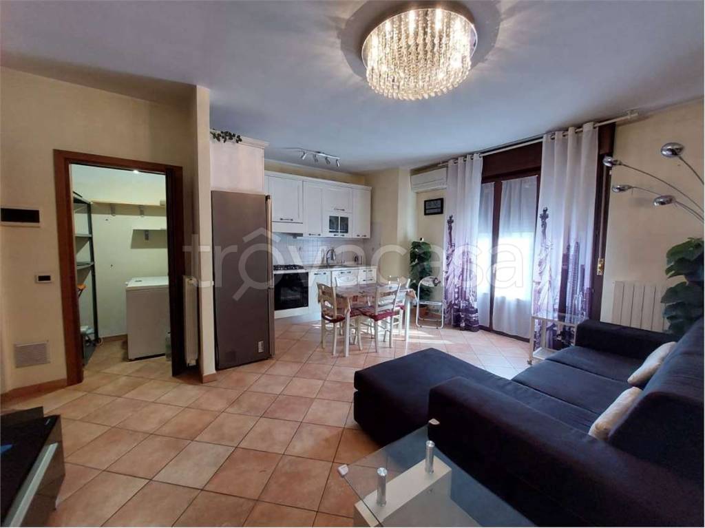 appartamento in vendita a Comazzo