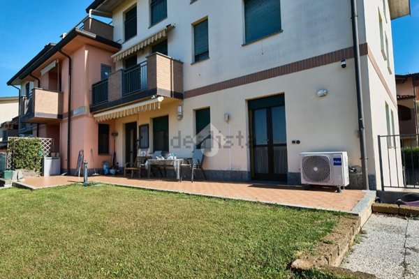 appartamento in vendita a Comazzo