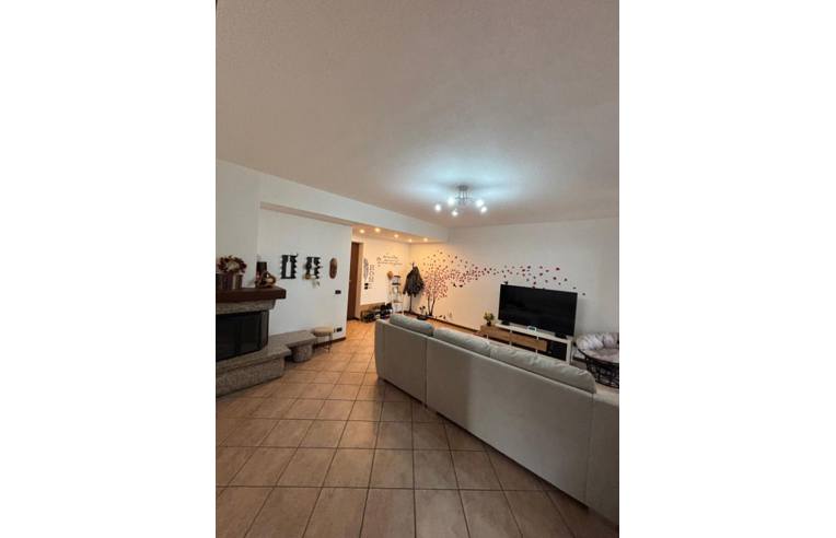 appartamento in vendita a Comazzo in zona Lavagna