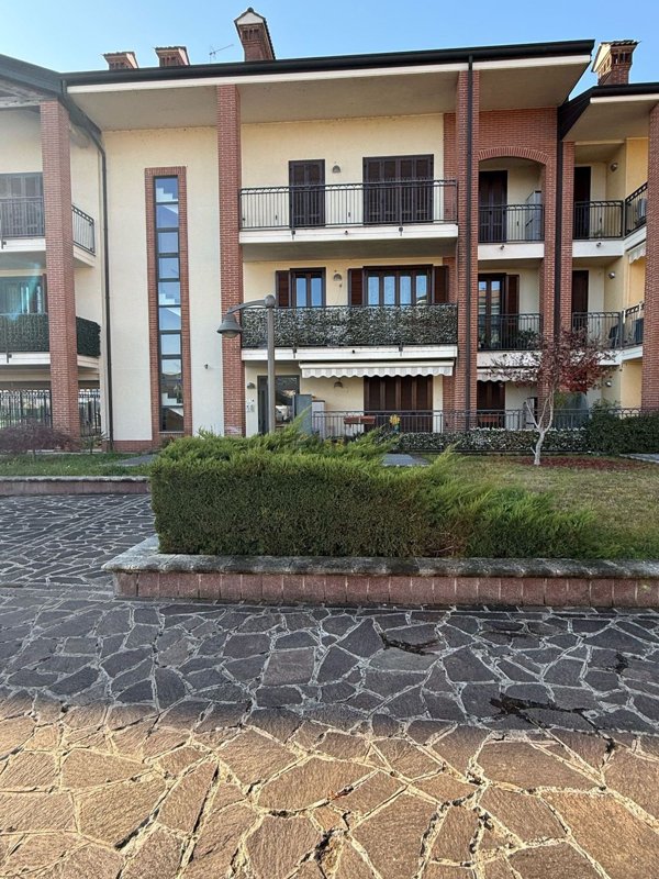 appartamento in vendita a Comazzo