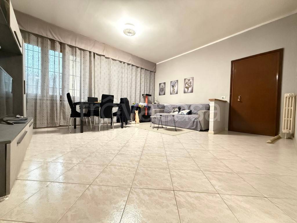 appartamento in vendita a Comazzo