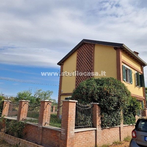 casa indipendente in vendita a Comazzo