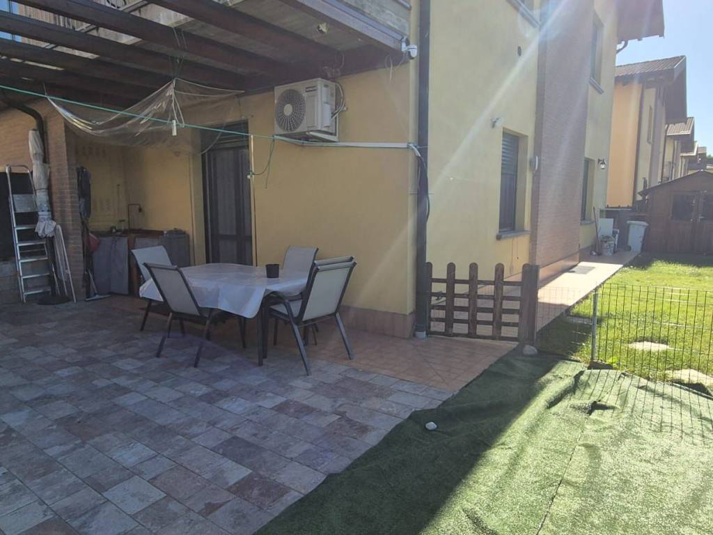 appartamento in vendita a Comazzo