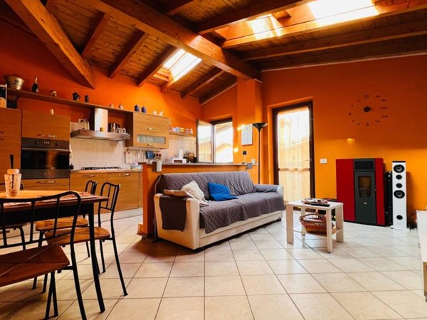 appartamento in vendita a Comazzo