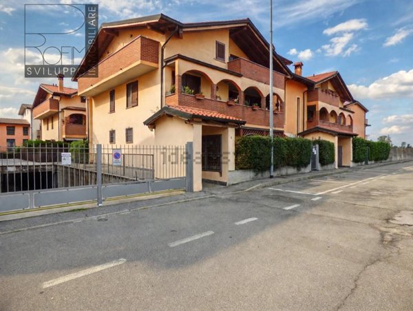 appartamento in vendita a Comazzo