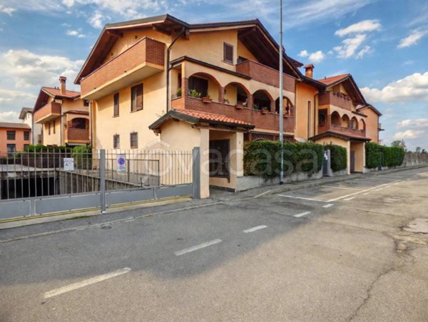 appartamento in vendita a Comazzo