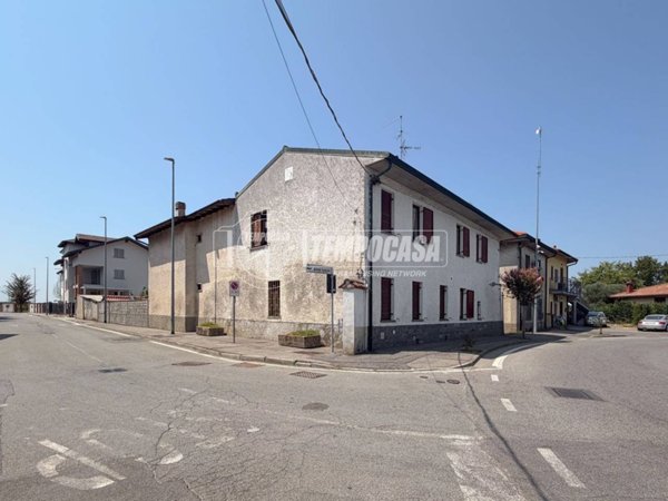 casa indipendente in vendita a Comazzo in zona Lavagna