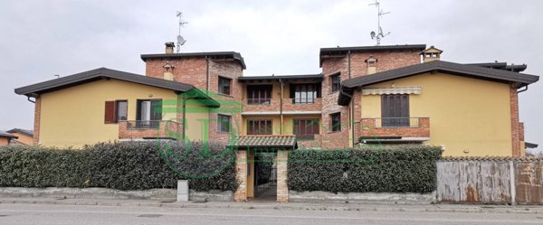 appartamento in vendita a Cornegliano Laudense in zona Muzza Sant'Angelo