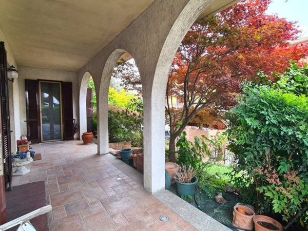 casa indipendente in vendita a Cornegliano Laudense in zona Muzza Sant'Angelo