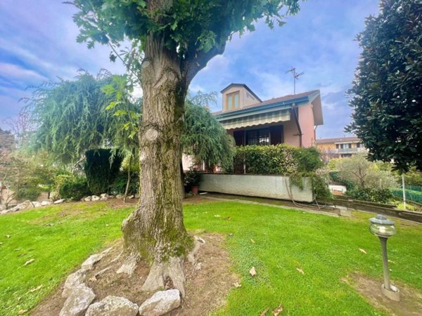 casa indipendente in vendita a Cornegliano Laudense in zona Muzza Sant'Angelo