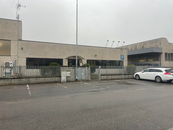 capannone in vendita a Cornegliano Laudense