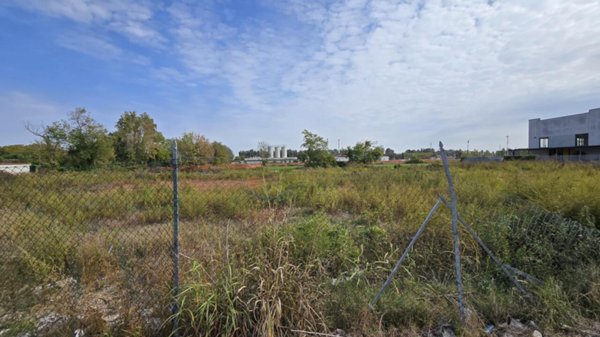 locale commerciale in vendita a Cornegliano Laudense