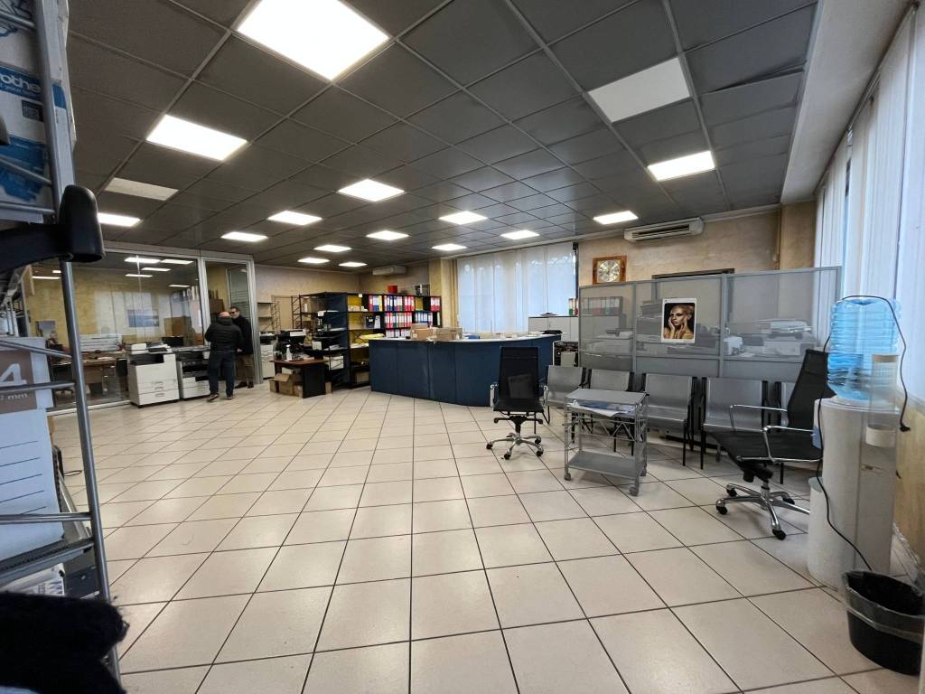 locale commerciale in vendita a Cornegliano Laudense