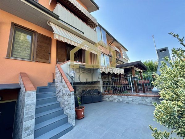 casa indipendente in vendita a Cornegliano Laudense in zona Muzza Sant'Angelo
