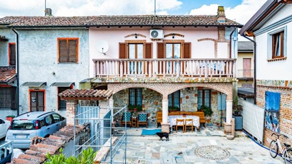 casa indipendente in vendita a Corno Giovine