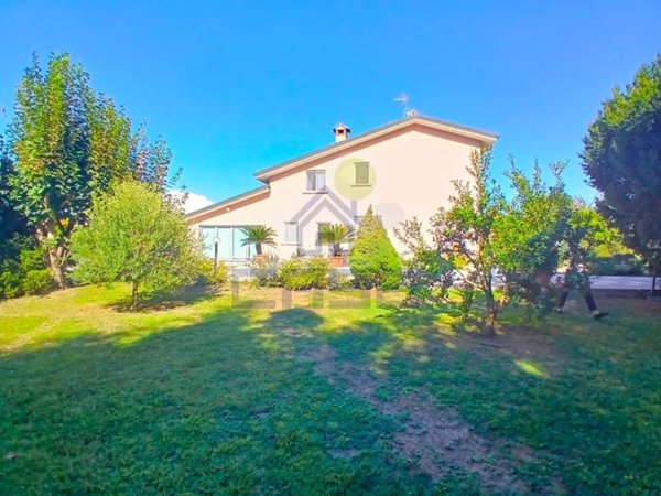 casa indipendente in vendita a Corno Giovine