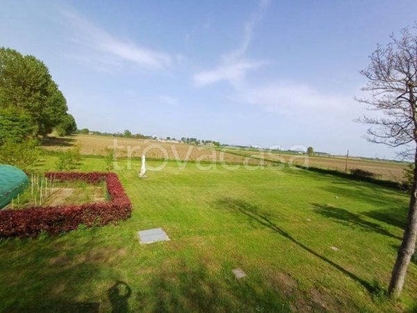casa indipendente in vendita a Corno Giovine