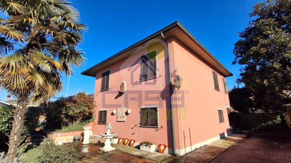 casa indipendente in vendita a Corno Giovine