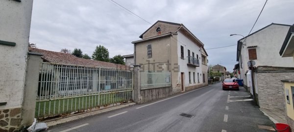 quadrivano in vendita a Corno Giovine