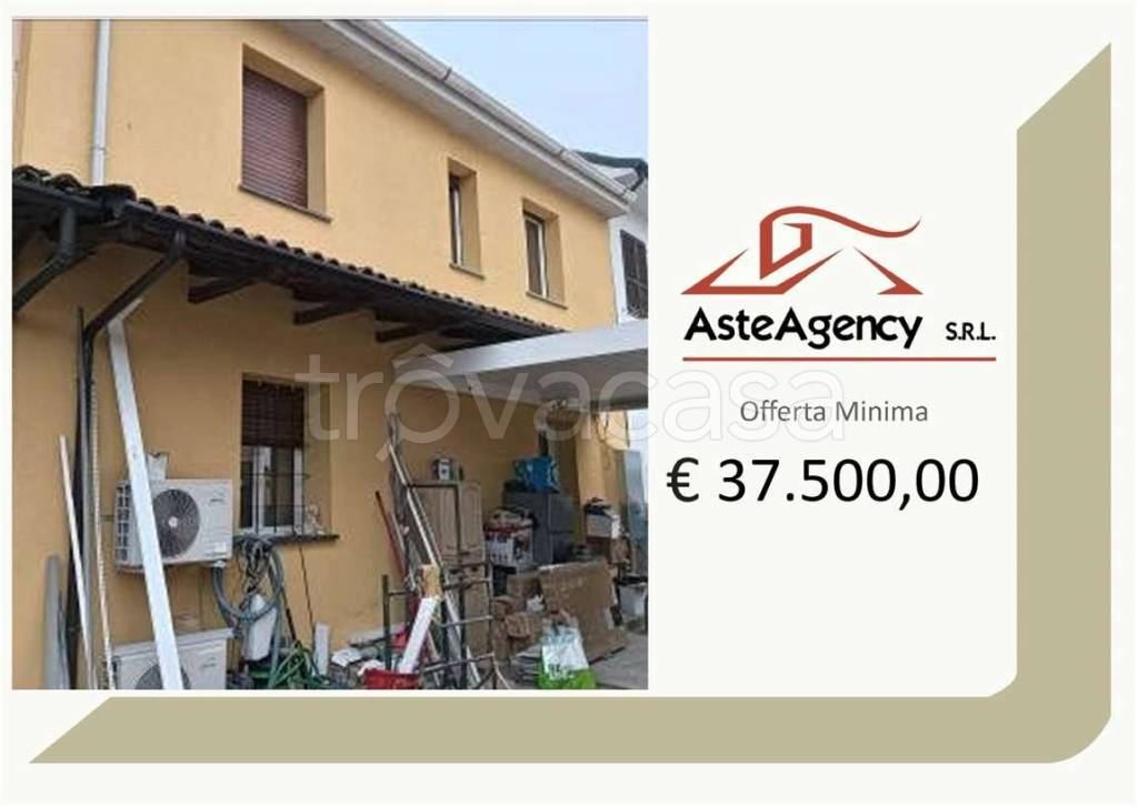 casa indipendente in vendita a Corno Giovine