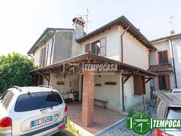 casa indipendente in vendita a Corno Giovine