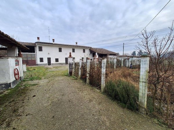 quadrivano in vendita a Cornovecchio