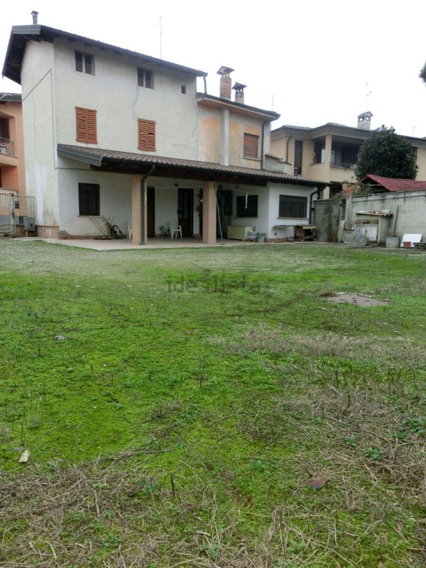 appartamento in vendita a Crespiatica