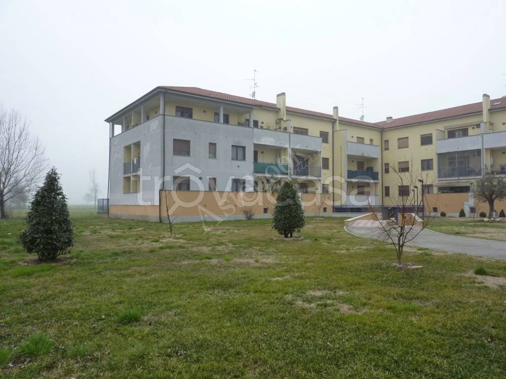 appartamento in vendita a Crespiatica
