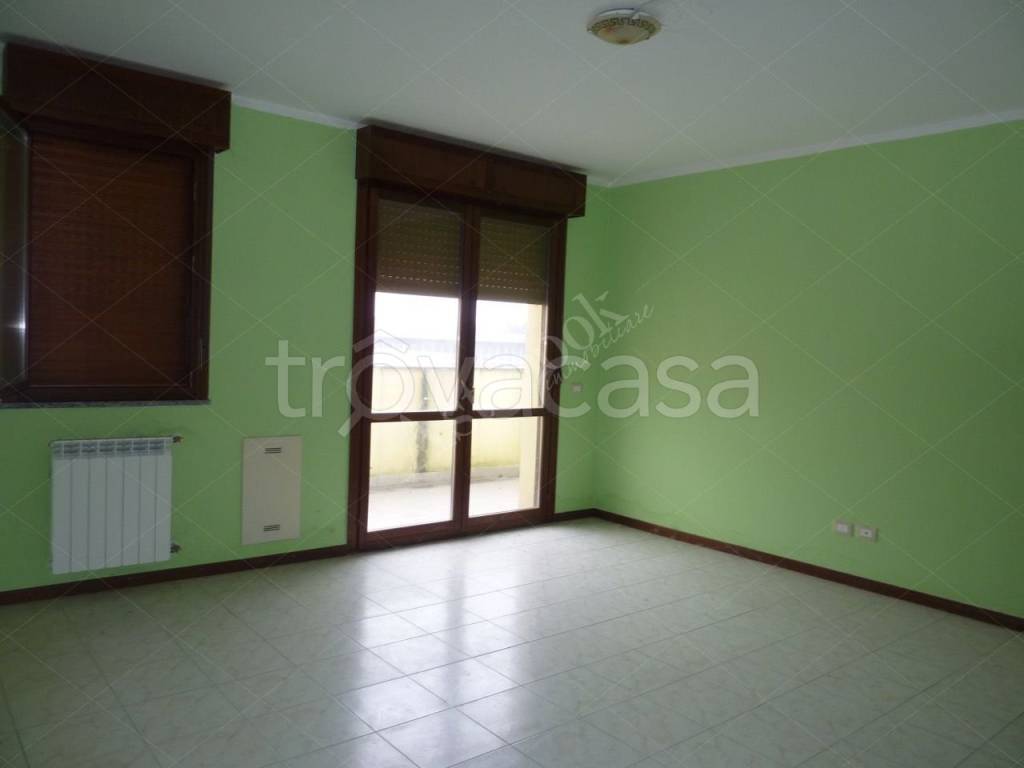 appartamento in vendita a Crespiatica