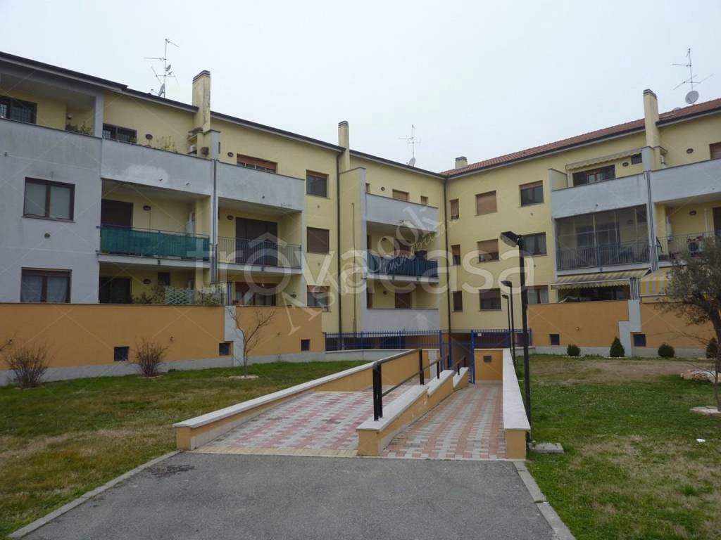 appartamento in vendita a Crespiatica