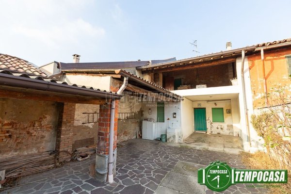 appartamento in vendita a Crespiatica