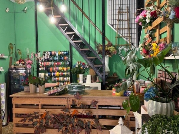 negozio in vendita a Crespiatica