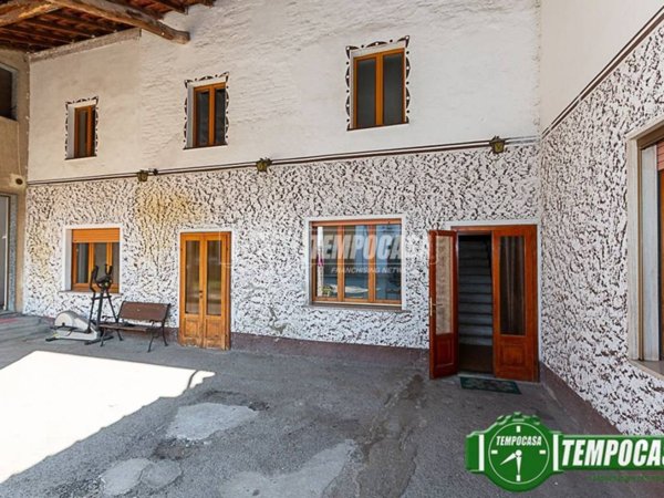 casa indipendente in vendita a Crespiatica