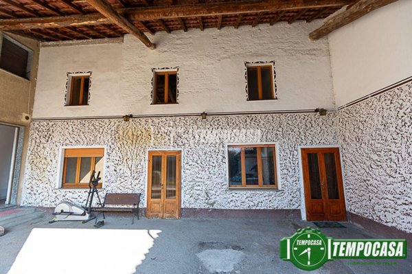 casa indipendente in vendita a Crespiatica