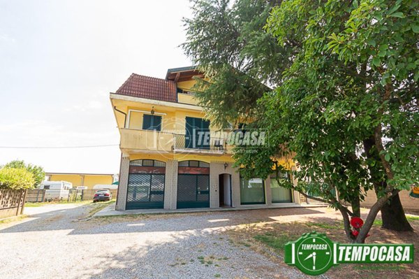 appartamento in vendita a Crespiatica