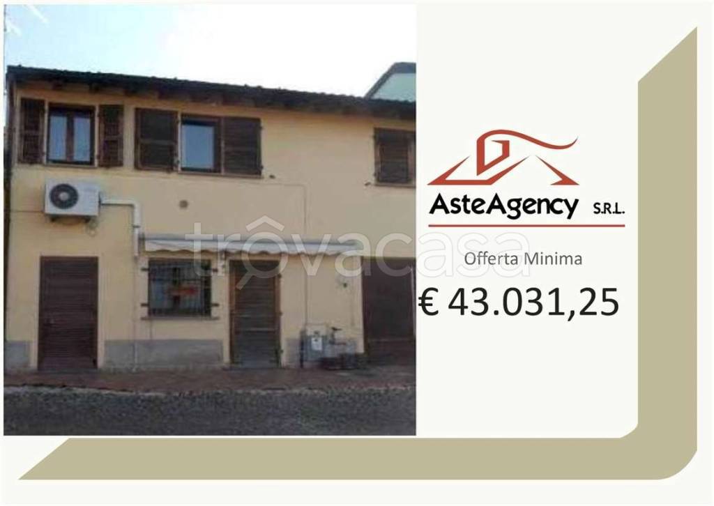 appartamento in vendita a Crespiatica