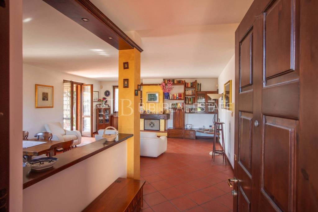 casa indipendente in vendita a Crespiatica