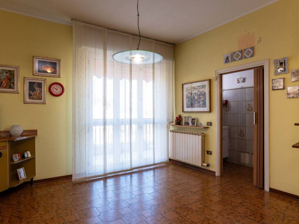 appartamento in vendita a Crespiatica