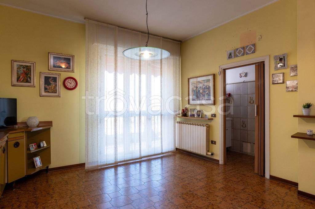 appartamento in vendita a Crespiatica