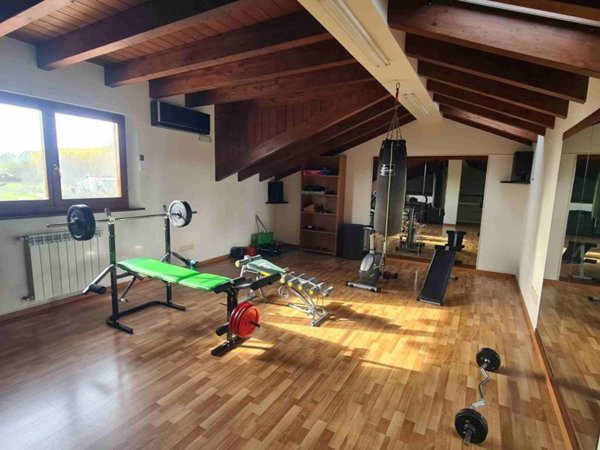 casa indipendente in vendita a Crespiatica