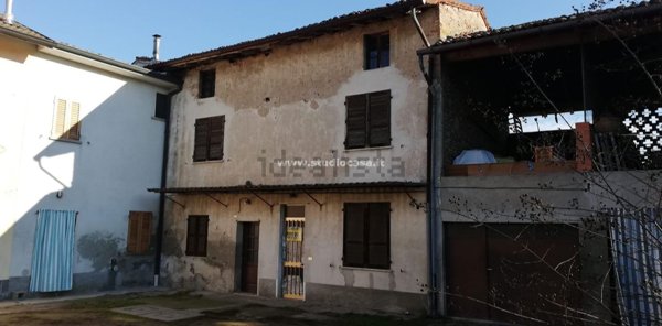 casa indipendente in vendita a Crespiatica