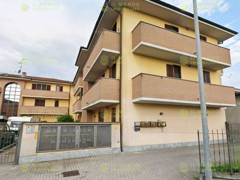 appartamento in vendita a Crespiatica