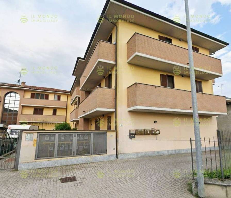 appartamento in vendita a Crespiatica