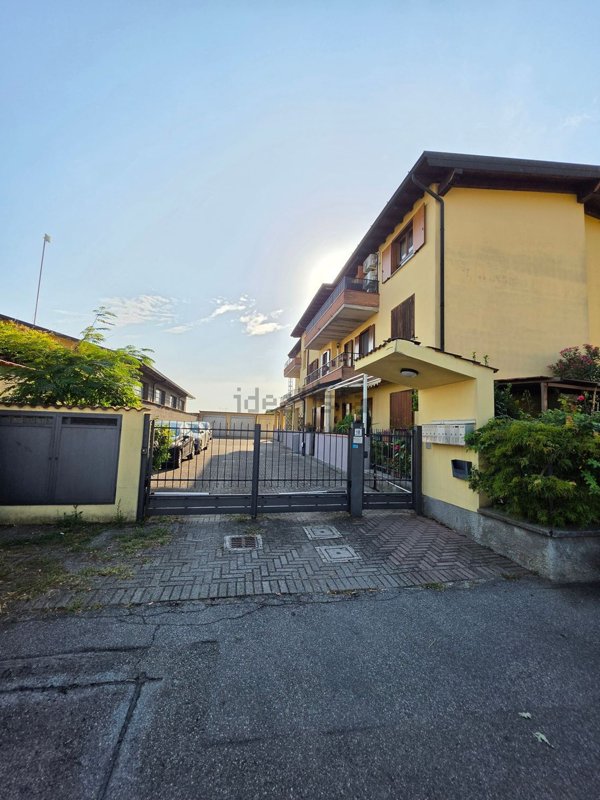 appartamento in vendita a Crespiatica